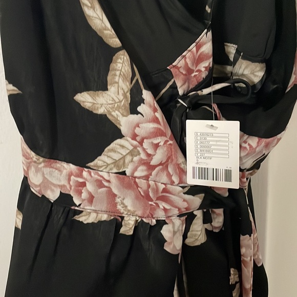 NWT Urban Outfitters, Floral wrap dress, Black/Pink, S - Picture 6 of 6